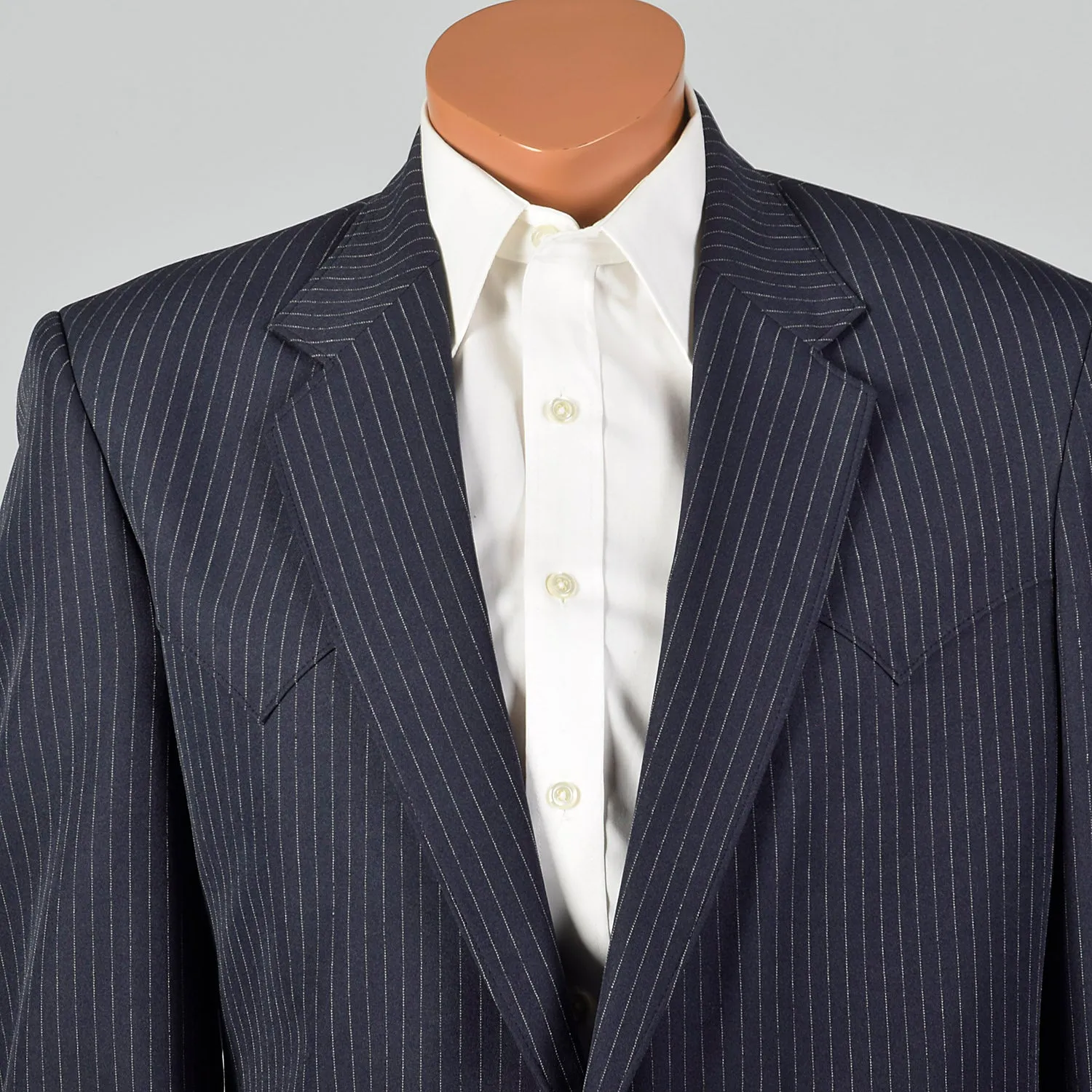 42L 1970s Mens Two Piece Suit Blue Pinstripe