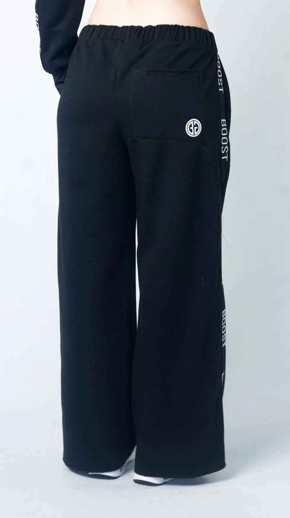 AR 2383 - WIDE LEG TRACKSUIT PANTS