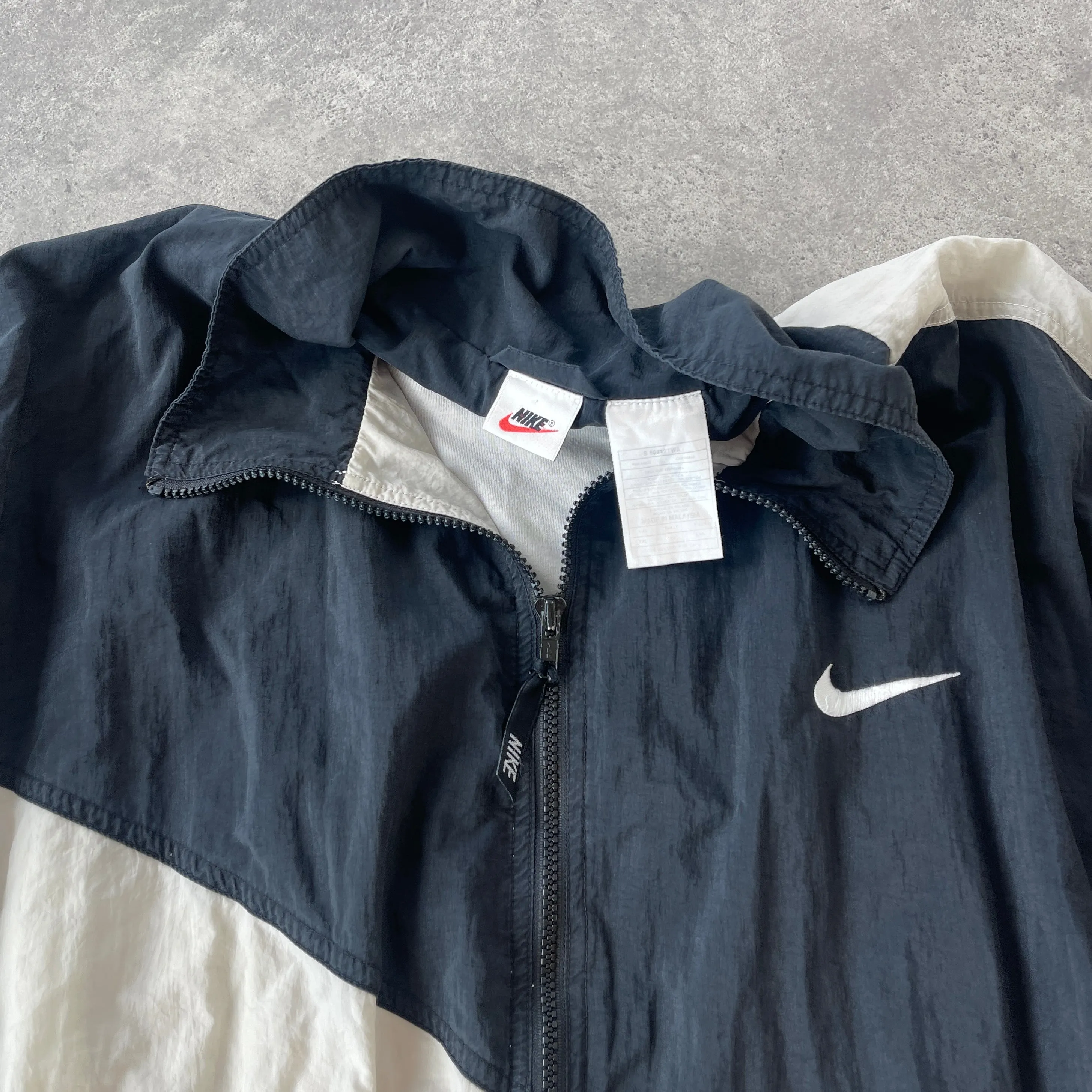 Nike 1990s lightweight embroidered two tone shell jacket (XL)