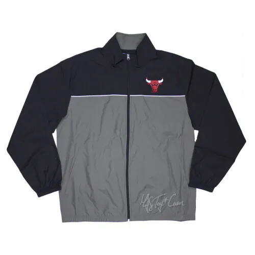 NWT Chicago Bulls NBA Men's Lightweight Windbreakers Black Gray Jacket Size L/XL