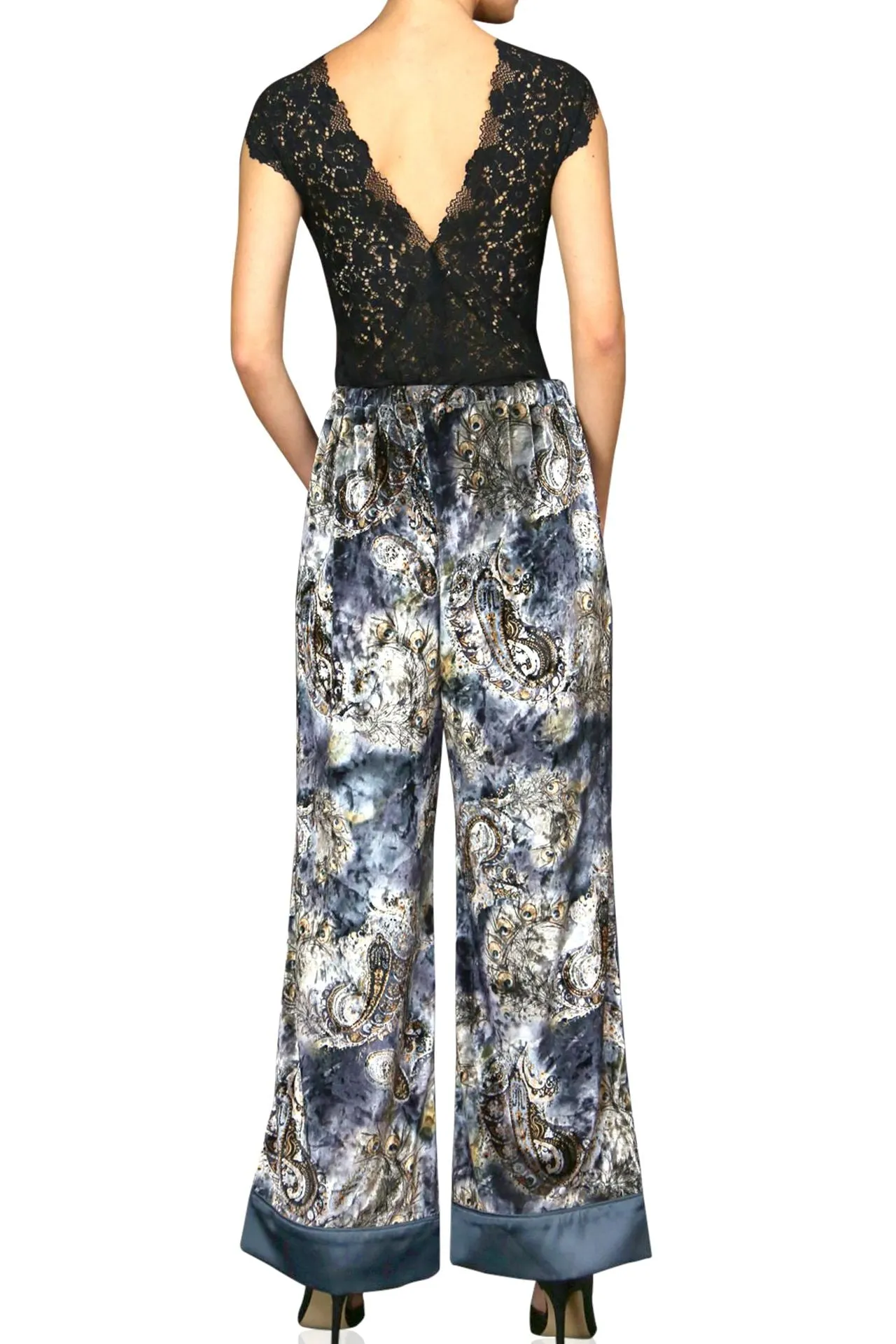 Velvet Leg Pants In Peacock Print