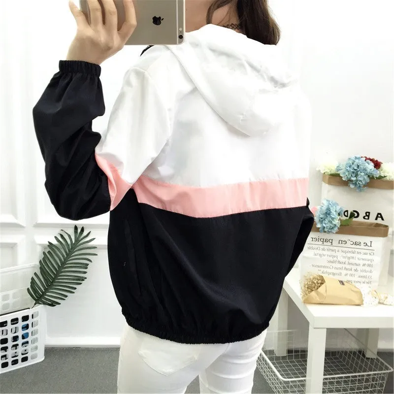 Women's Spring Hooded Windbreaker With Batwing Sleeves