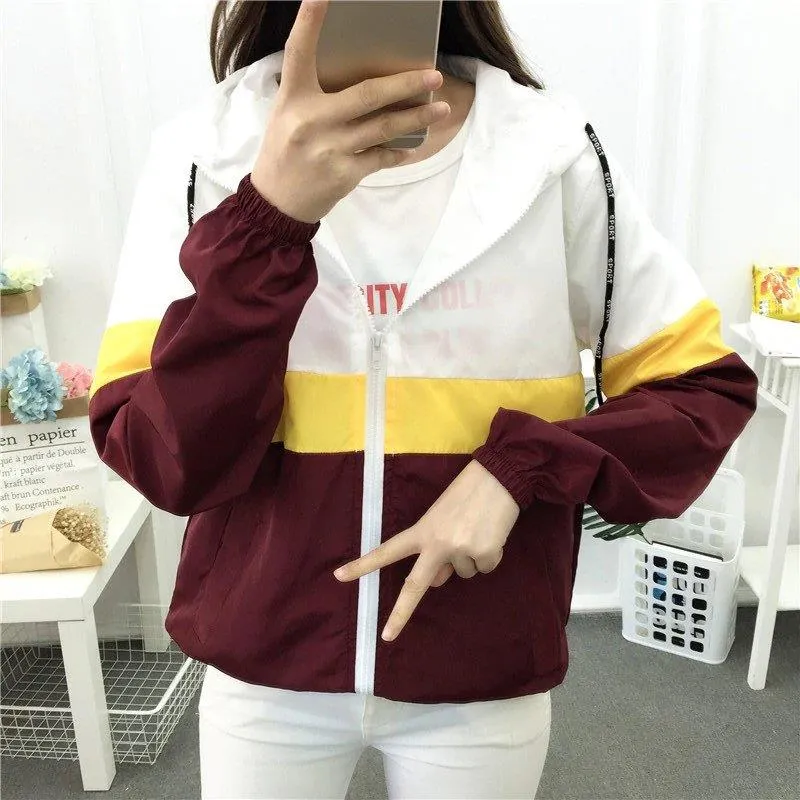 Women's Spring Hooded Windbreaker With Batwing Sleeves